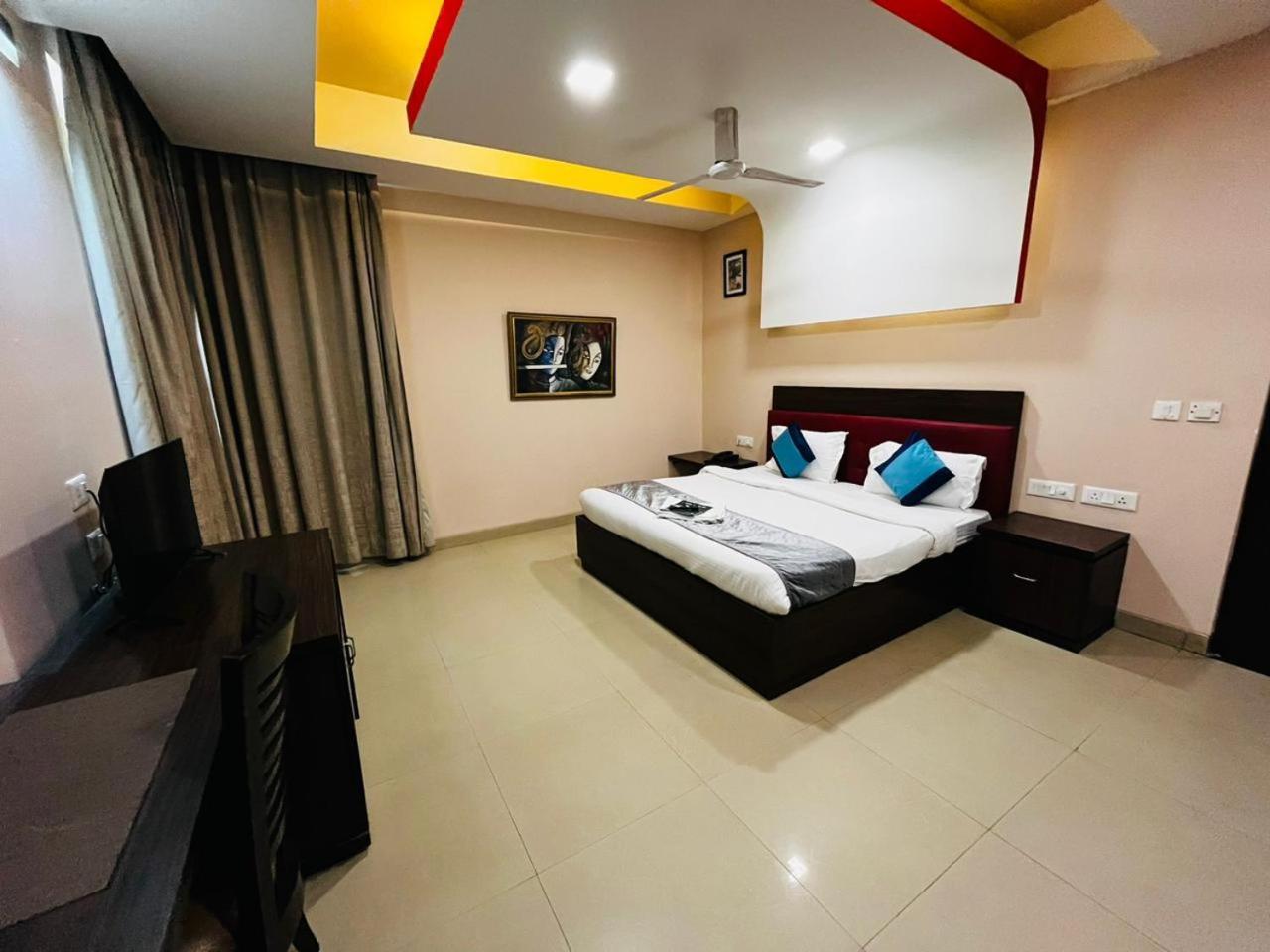 Hotel Mvr Stay By Admire Inn Noida Exterior foto